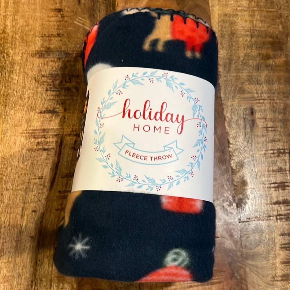 New Holiday Home Fleece Throw Doggies